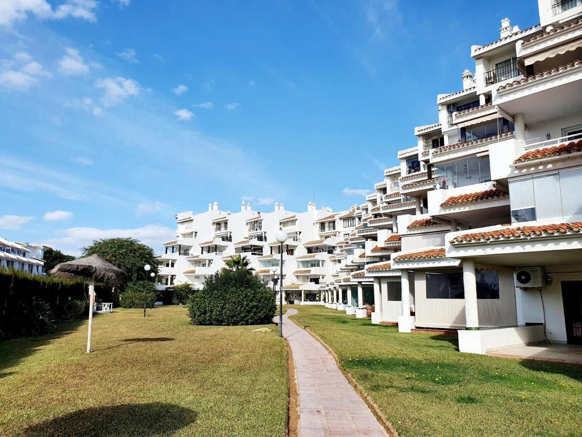 Cozy Apartment On The Beach Sitio de Calahonda Exterior foto