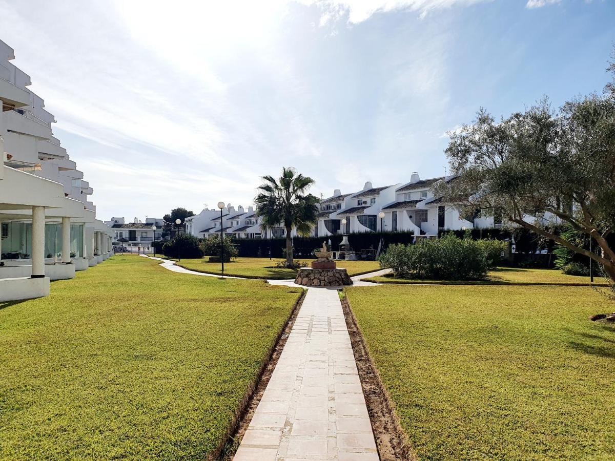 Cozy Apartment On The Beach Sitio de Calahonda Exterior foto